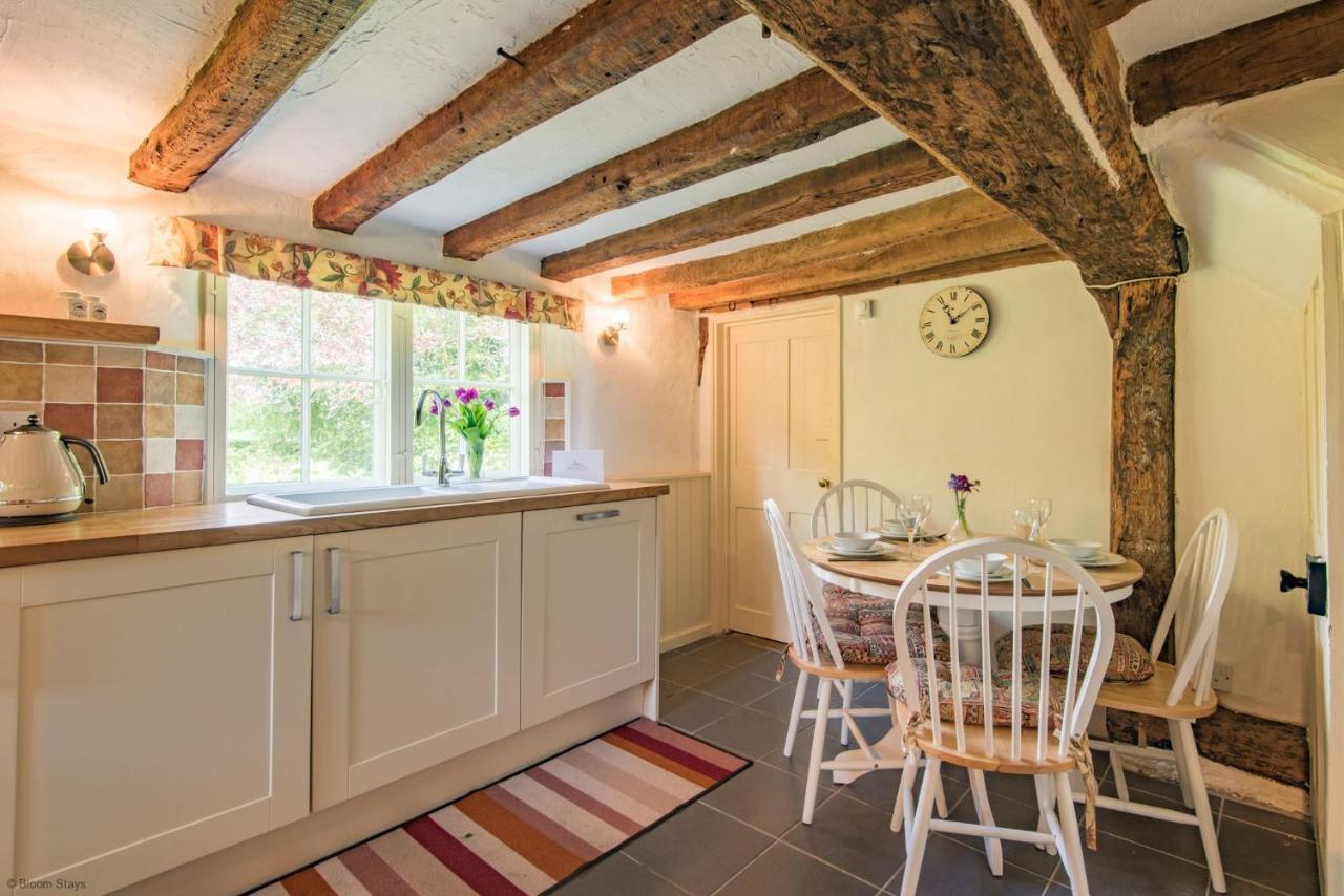 Walnut Tree Cottage By Bloom Stays 法弗舍姆 外观 照片